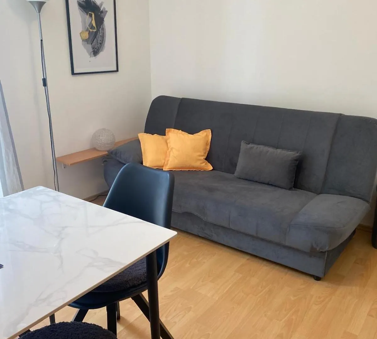 브랜지카 House Agradable 아파트